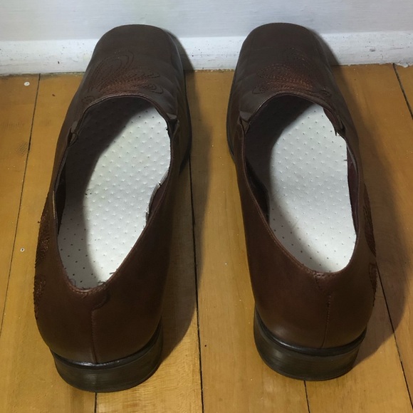 Brown leather shoes size 9 woman / Chaussures en cuir brunes grandeur 9 femme - Picture 5 of 8